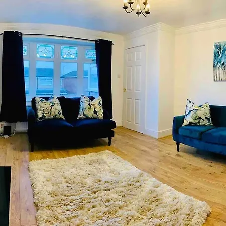Homely Detached 3 Bedroom House Near Sheffield Rotherham Exterior photo