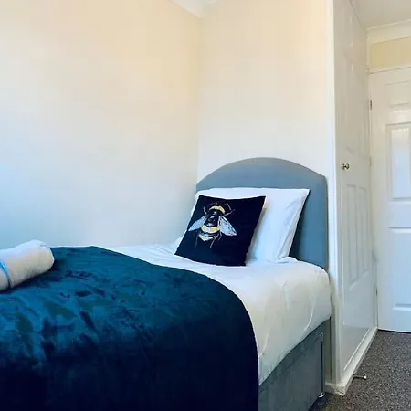 Homely Detached 3 Bedroom House Near Sheffield Rotherham Exterior photo