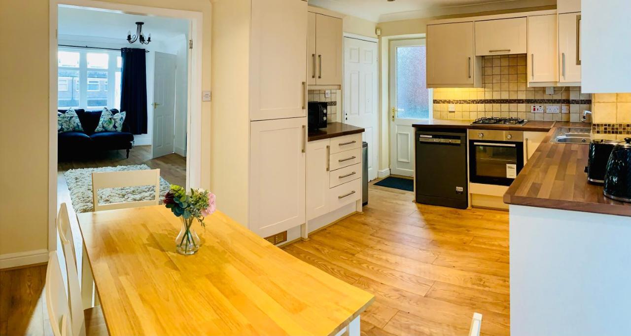 Homely Detached 3 Bedroom House Near Sheffield Rotherham