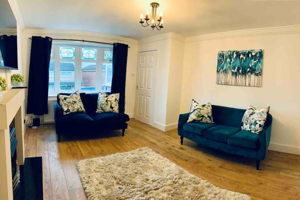 Homely Detached 3 Bedroom House Near Sheffield Holiday home