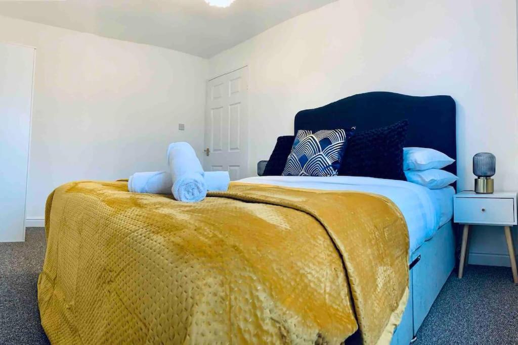 Homely Detached 3 Bedroom House Near Sheffield Rotherham